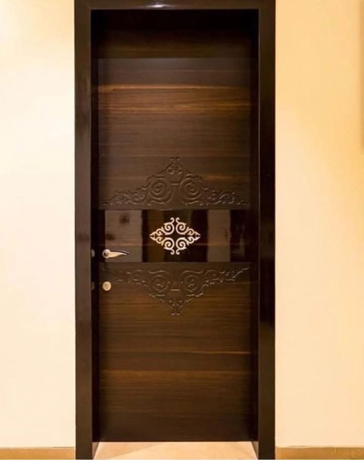 Contemporary door with carved scrollwork and gloss band